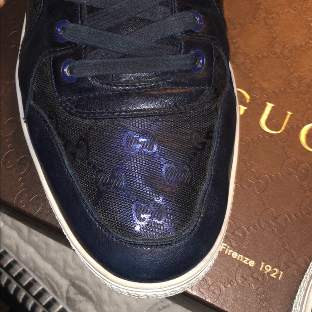 Gucci sneakers 9.5